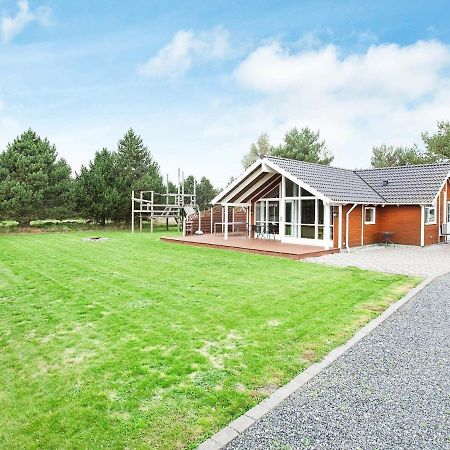 Three-Bedroom Holiday Home In Rodby 38 Kramnitse Esterno foto