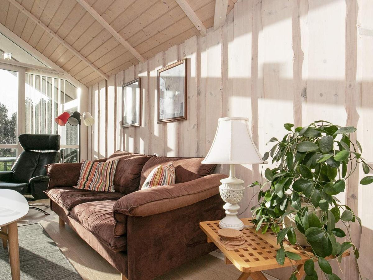 Three-Bedroom Holiday Home In Rodby 38 Kramnitse Esterno foto