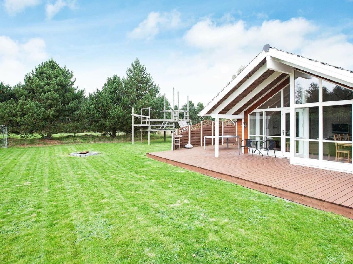 Three-Bedroom Holiday Home In Rodby 38 Kramnitse Esterno foto