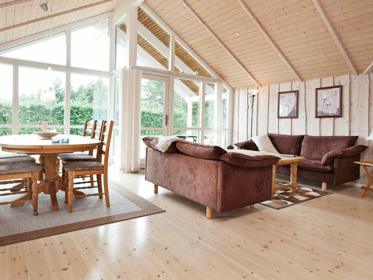 Three-Bedroom Holiday Home In Rodby 38 Kramnitse Camera foto